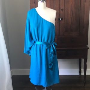 PRICE DROP Laundry by Design 1 shoulder, size 6